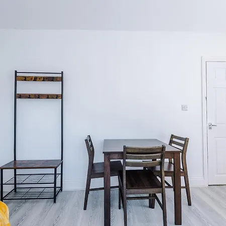 Broughton Haven - 5br House With Spacious Parking Ferienhaus Skipton